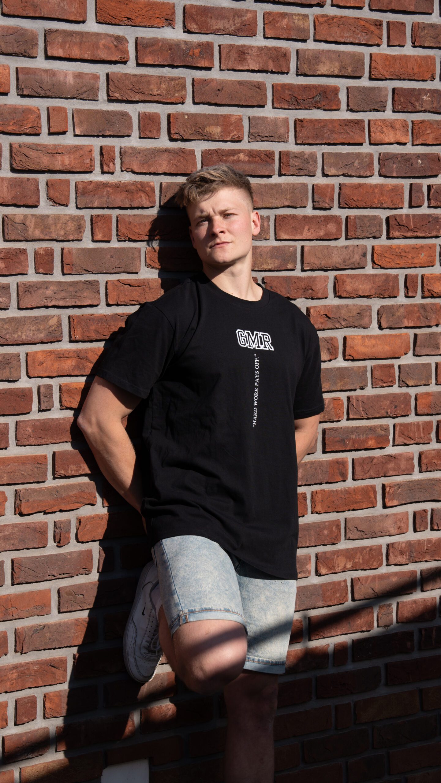 Black T-shirt - HWPO